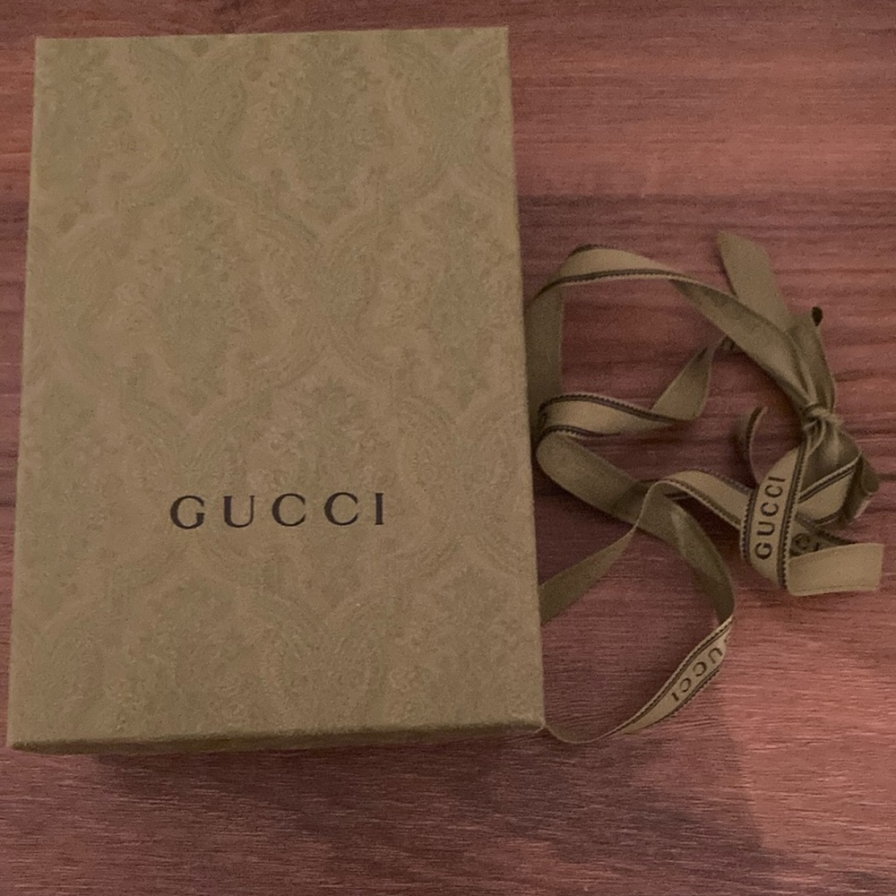 Gucci gift box